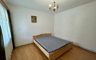 Pensiune cu potențial deosebit, vedere spectaculoasă spre Piatra Craiului - Poză 18