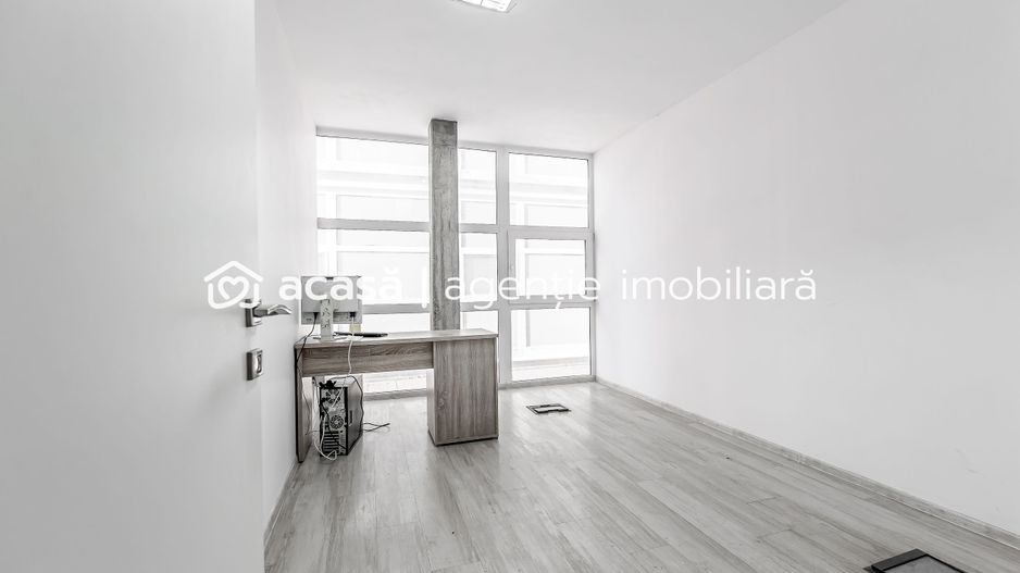 Birou de inchiriat ultracentral, la parter - Poză 2