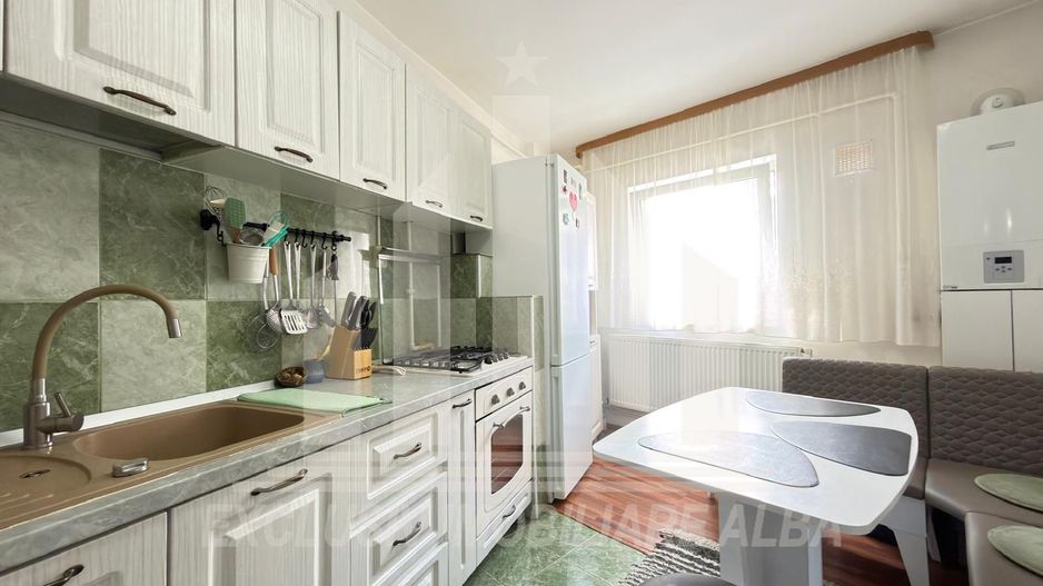 Apartament 2 camere decomandate | 52 mp | Etaj 1 | Renovat | Cetate - Poză 1