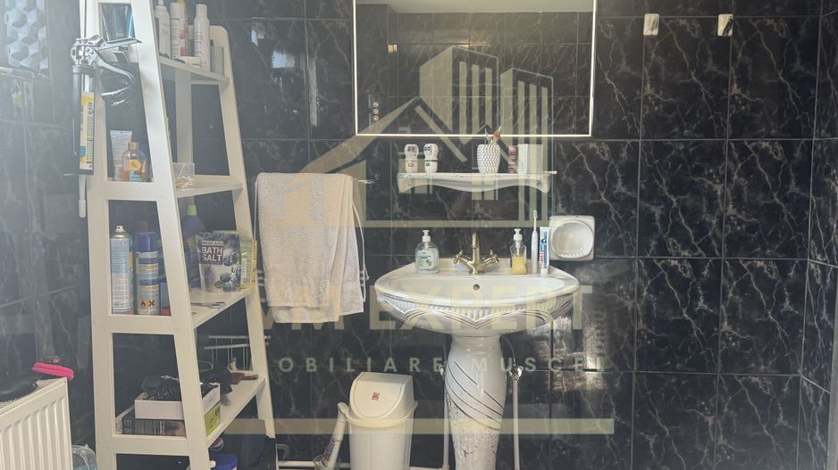 VILA S+P+E-306 MP, TEREN 2078 MP, CAMPULUNG - Poză 22