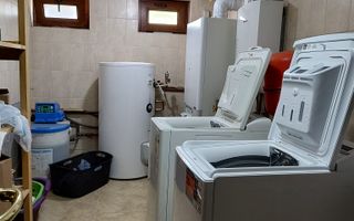 Vilă individuală 430 mp utili, teren 2.000 mp, panouri solare - Poză 19