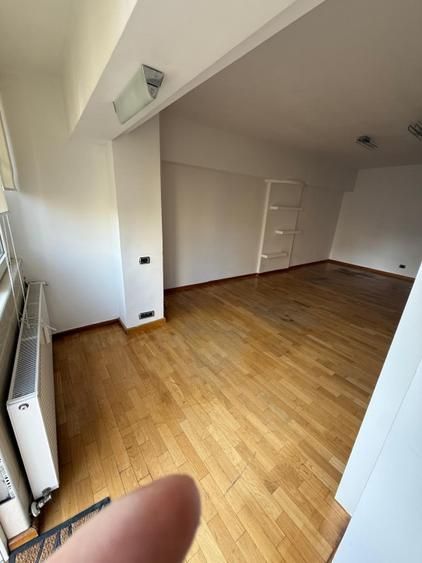 BRASADAS inchiriaza ap 3 cam birou/locuit - terasa - Unirii. - Poză 12