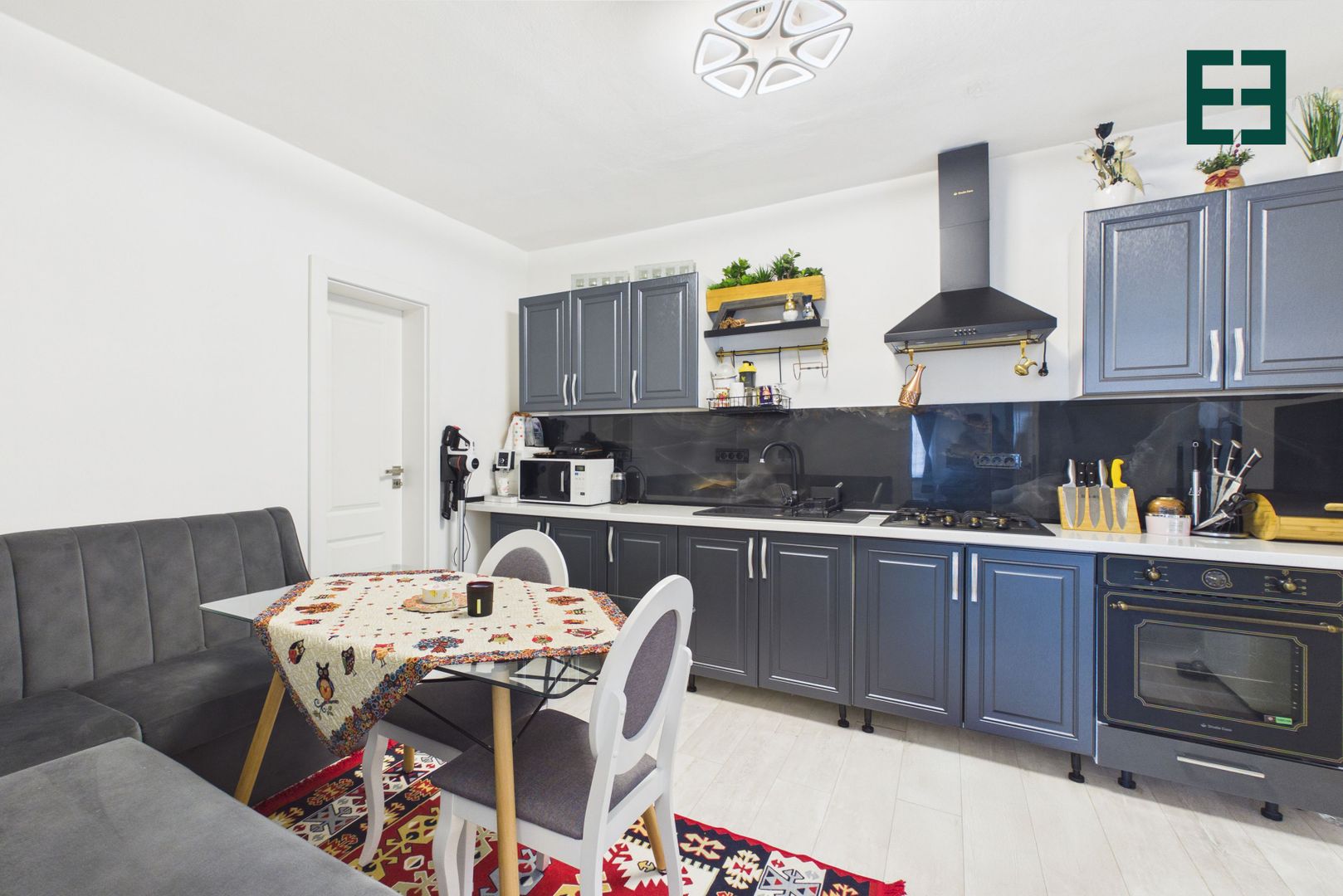 Casă cu 3 camere - Tisa Nouă - Arad - Poză 8
