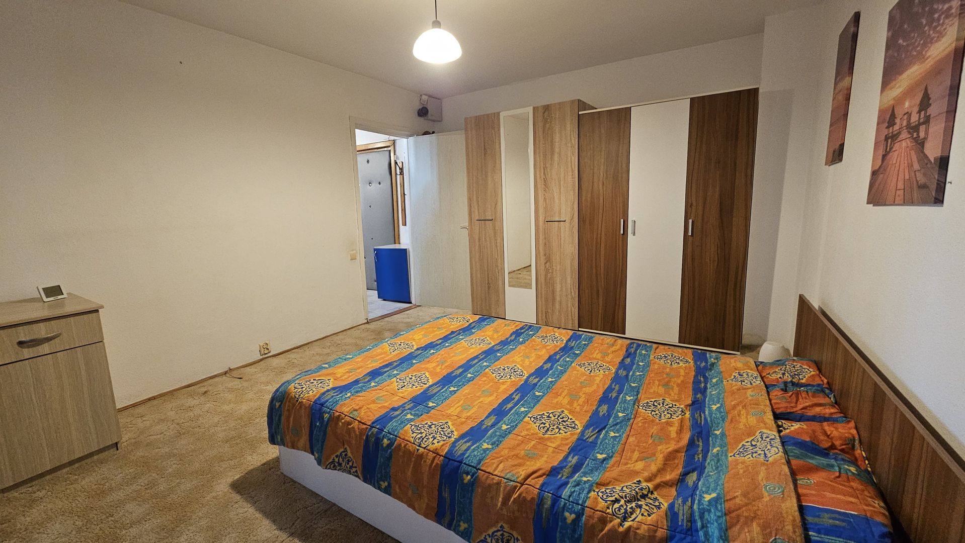 Grivitei ,zona Colinei apartament mobilat si utilat complet - Poză 3