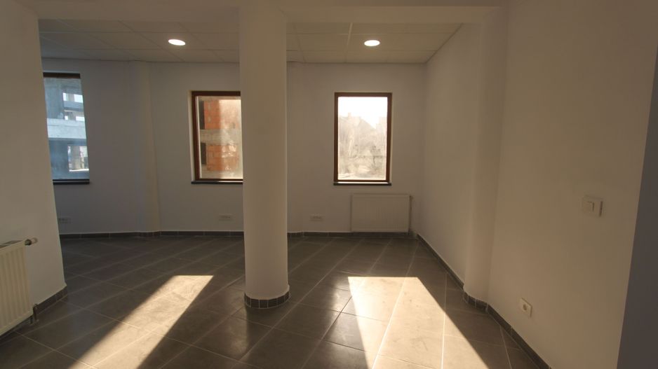 Cladire birouri - 282 mp -  zona Rebreanu - Poză 12