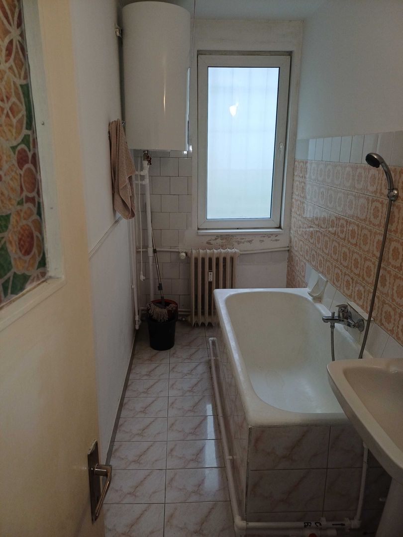 Garsoniera de inchiriat in Drumul Taberei cu boiler de apa calda - Poză 4
