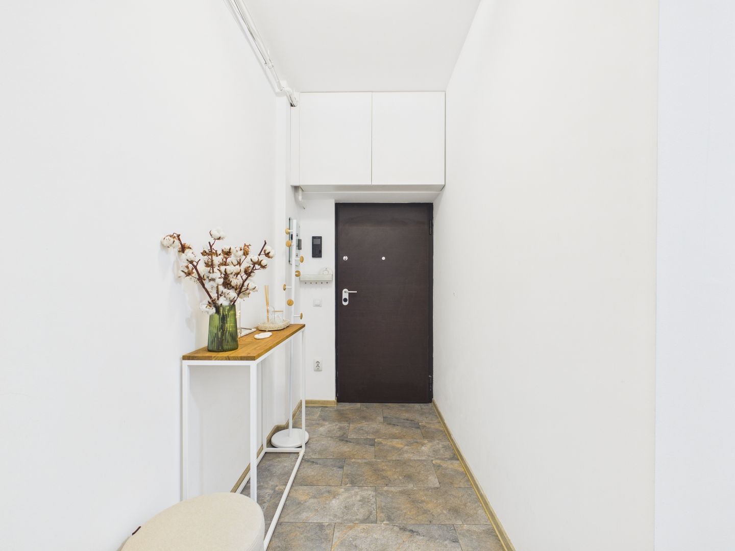 Apartament cu 3 camere de vanzare, centrala proprie - Mihai Bravu - Poză 5