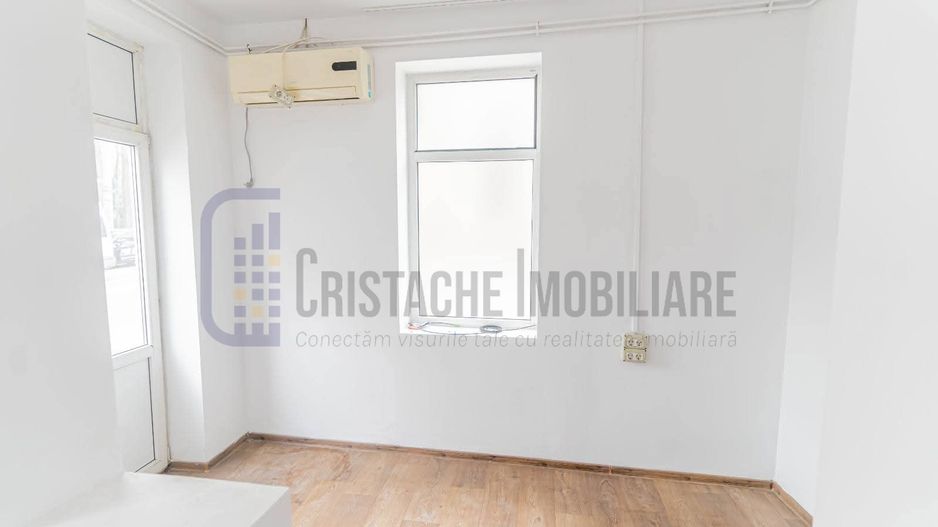 Casa nemobilata pe Bd. Marasesti, 3 camere, acces dublu, pretabil birouri - Poză 2