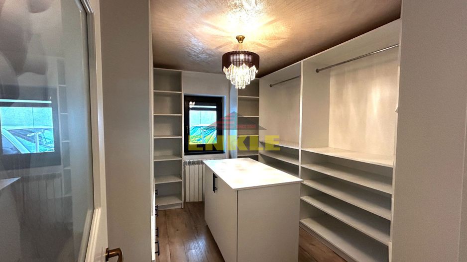 De vanzare apartament cu 3 camere, zona Piata Mare. - Poză 10