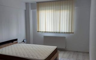 închiriez apartament cu o camera - Poză 7
