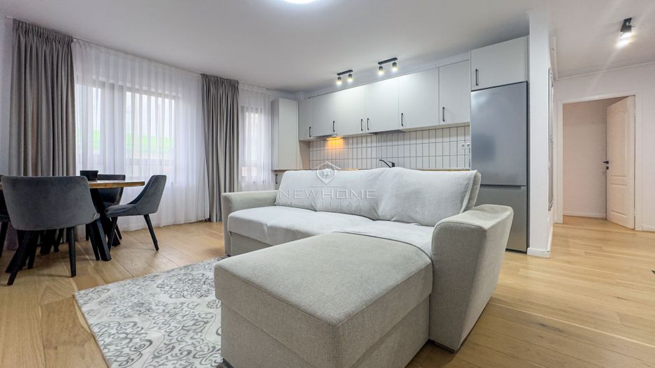 Apartament cu 3 camere de vânzare, zona Bulgaria - Poză 1