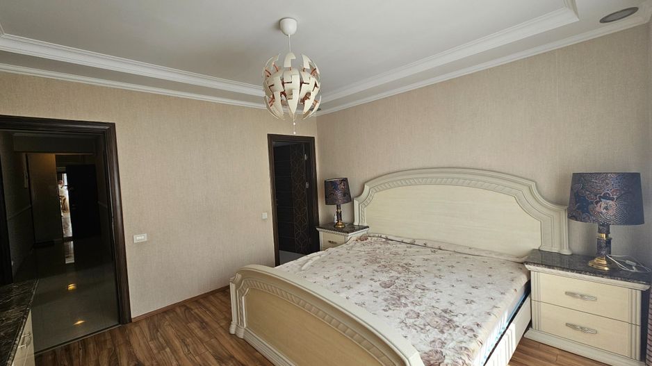 3 camere Inacu Nicoale Baneasa Piscina - Poză 4