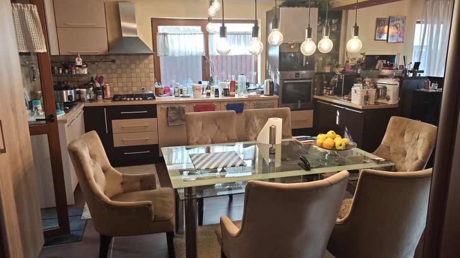 vila ind.5cam,3bai,mob-util complet/centruPopesti Leordeni-Mega Im - Poză 1