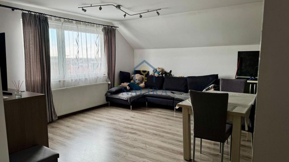 Apartament spatios de vanzare 3 camere Victoriei - Poză 4