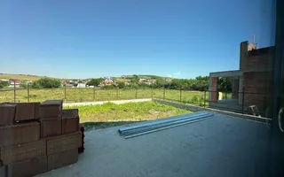 Casă tip duplex curte 350 mp 120 mp utili terasa 22 mp Sura Mare - Poză 13