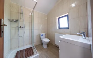 RASNOV| Cladire multifunctionala | 350 mp | Vad turistic si comercial - Poză 17