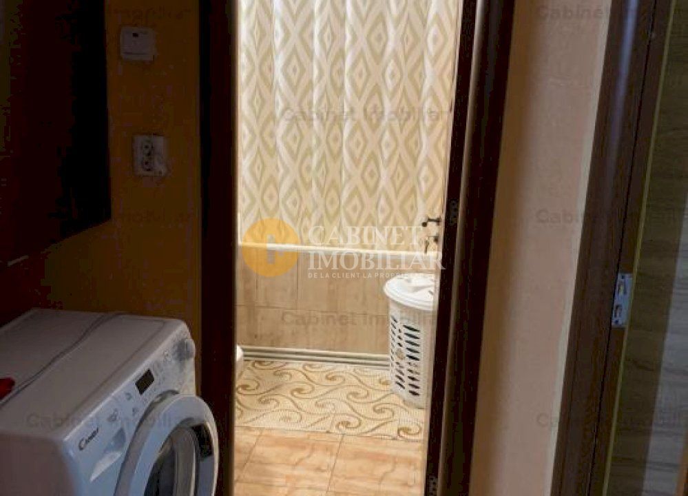 3 CAMERE DECOMANDAT - ETAJ INTERMEDIAR - ZONA PODU ROS - Poză 6