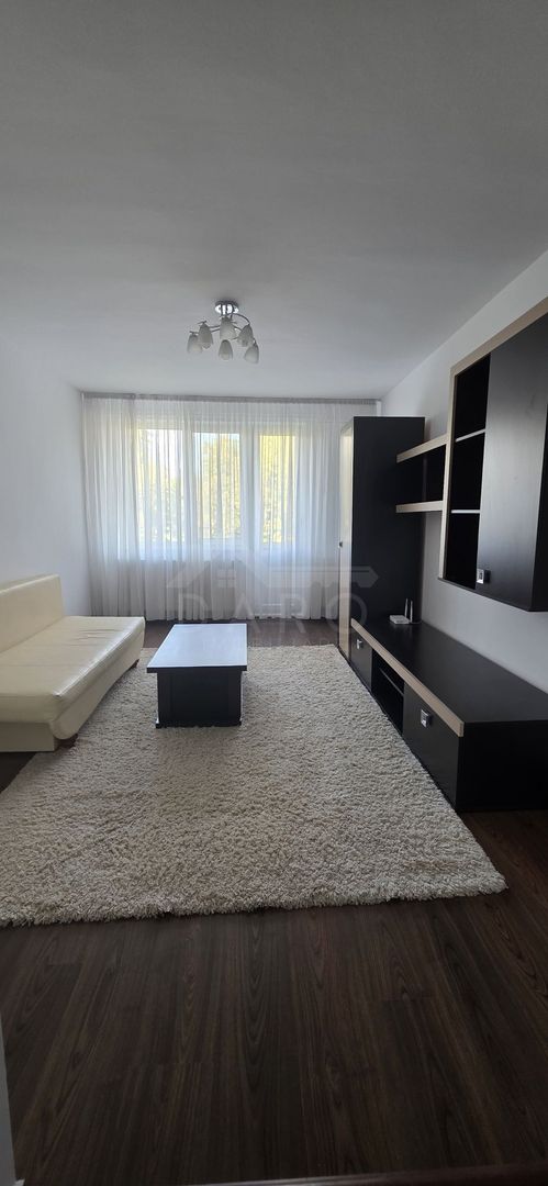 Închiriez apartament cu 2 camere 10 minute de Univ. Petru Maior - Poză 1