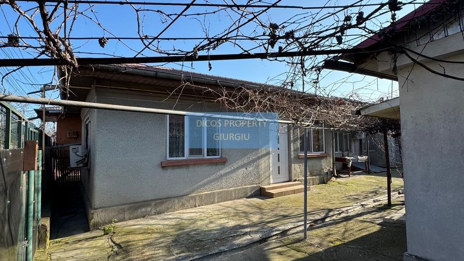 De Vânzare - Casă, Strada Griviței - Poză 18