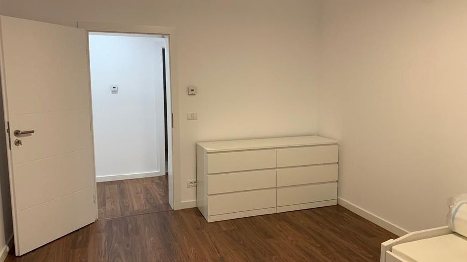 Apartament in vila cu curte  Dumbravita - Poză 16