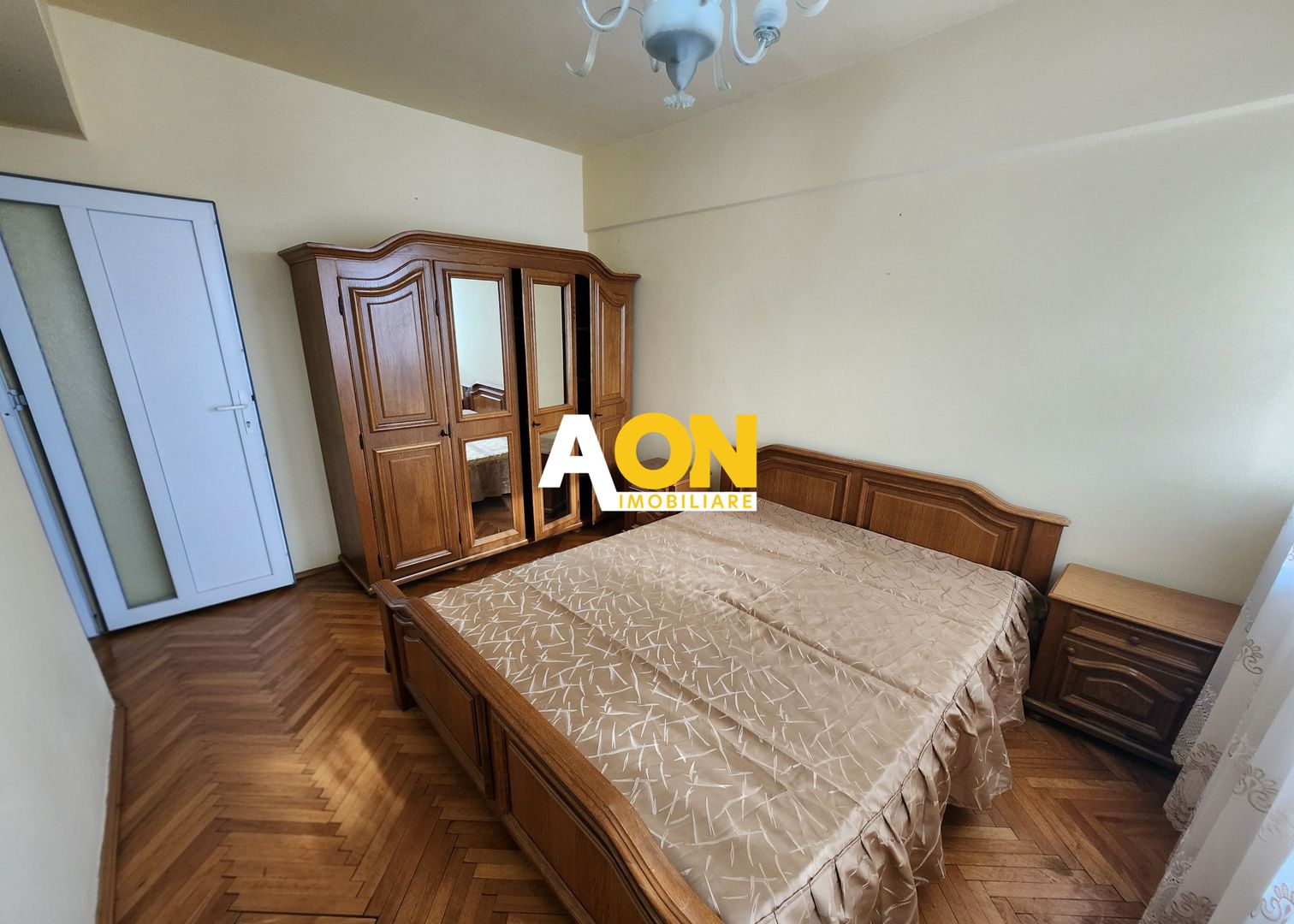 De vanzare apartament 2 camere, pozitie excelenta, Centru - Poză 4