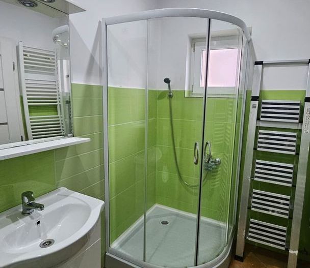 Apartament cu 3 camere la vila pe Bdul Victoriei Sibiu - Poză 5