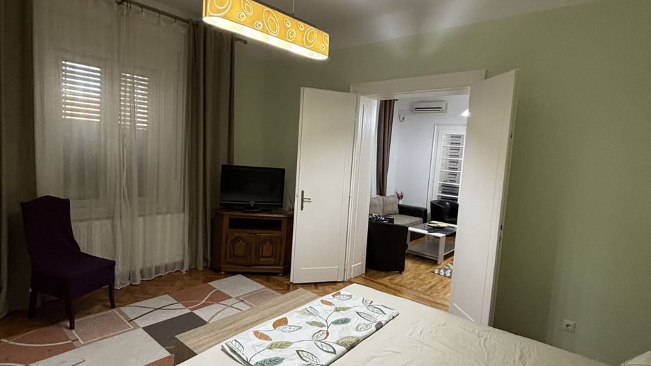 Vilă de închiriat zona Parvan - Poză 30