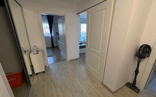 Apartament cu 2 camere decomandat in Giroc - Poză 5