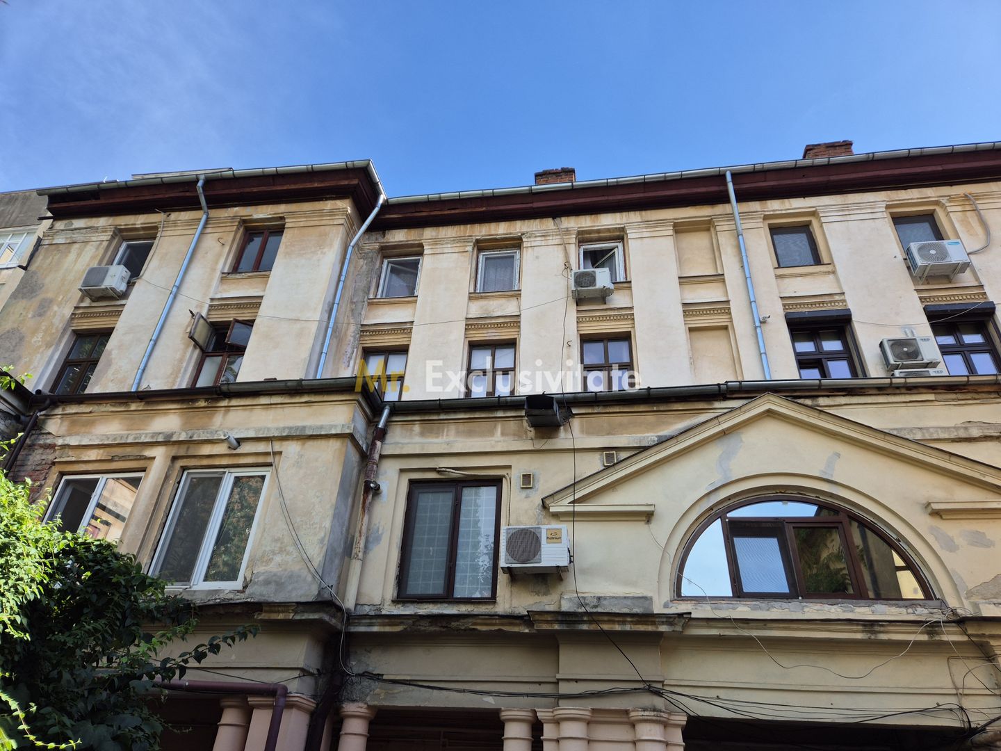 Apartament cu potențial situat pe strada Amzei. - Poză 2