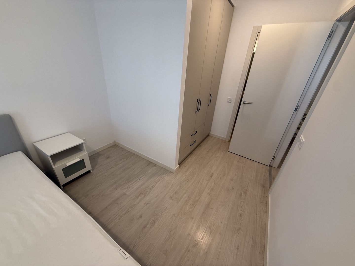 AP. 2 CAMERE- HERCESA VIVENDA, PET-FRIENDLY, CENTRALA PROPRIE, MODERN - Poză 6