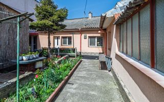 Casa 5 camere La sol  si Spatiu comercial stradal, Trocadero - Poză 9