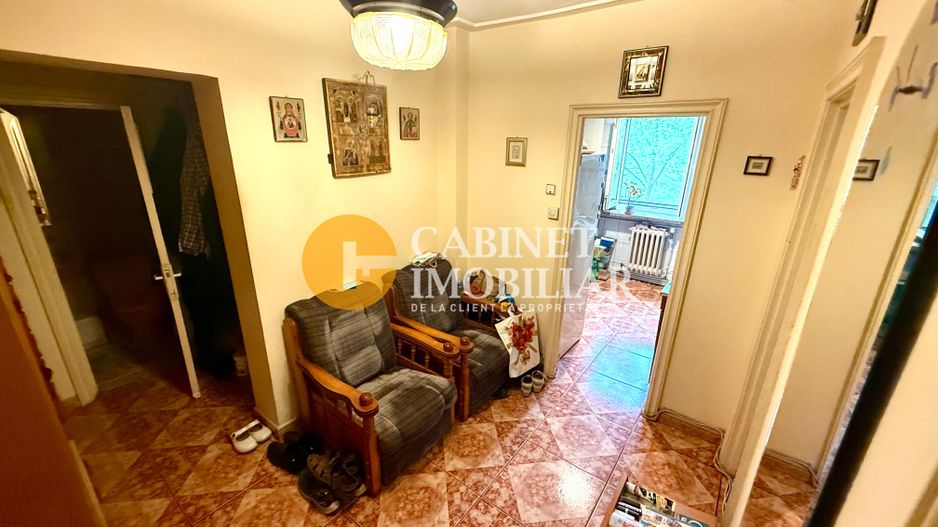 Apartament cu 3 Camere, 2 Bai - Etaj 3 - Zona Podu Ros - Poză 9