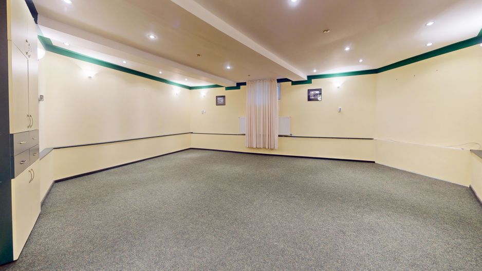 Vila cu suprafata de 360mp si teren 700mp-Racadau,vanzare sau inchirie - Poză 24