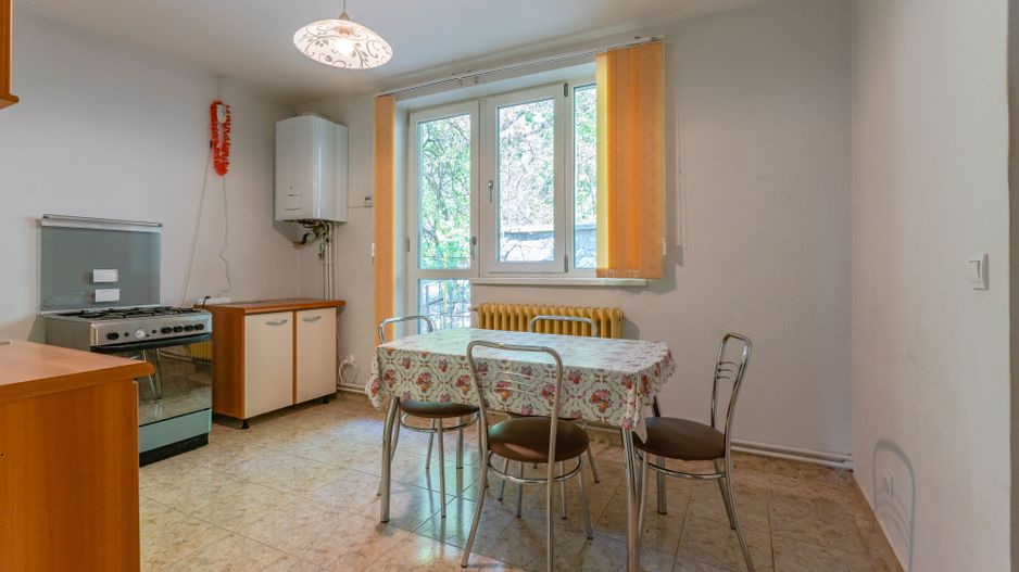 Casa individuala cu 9 camere in Brasovul Vechi. - Poză 7