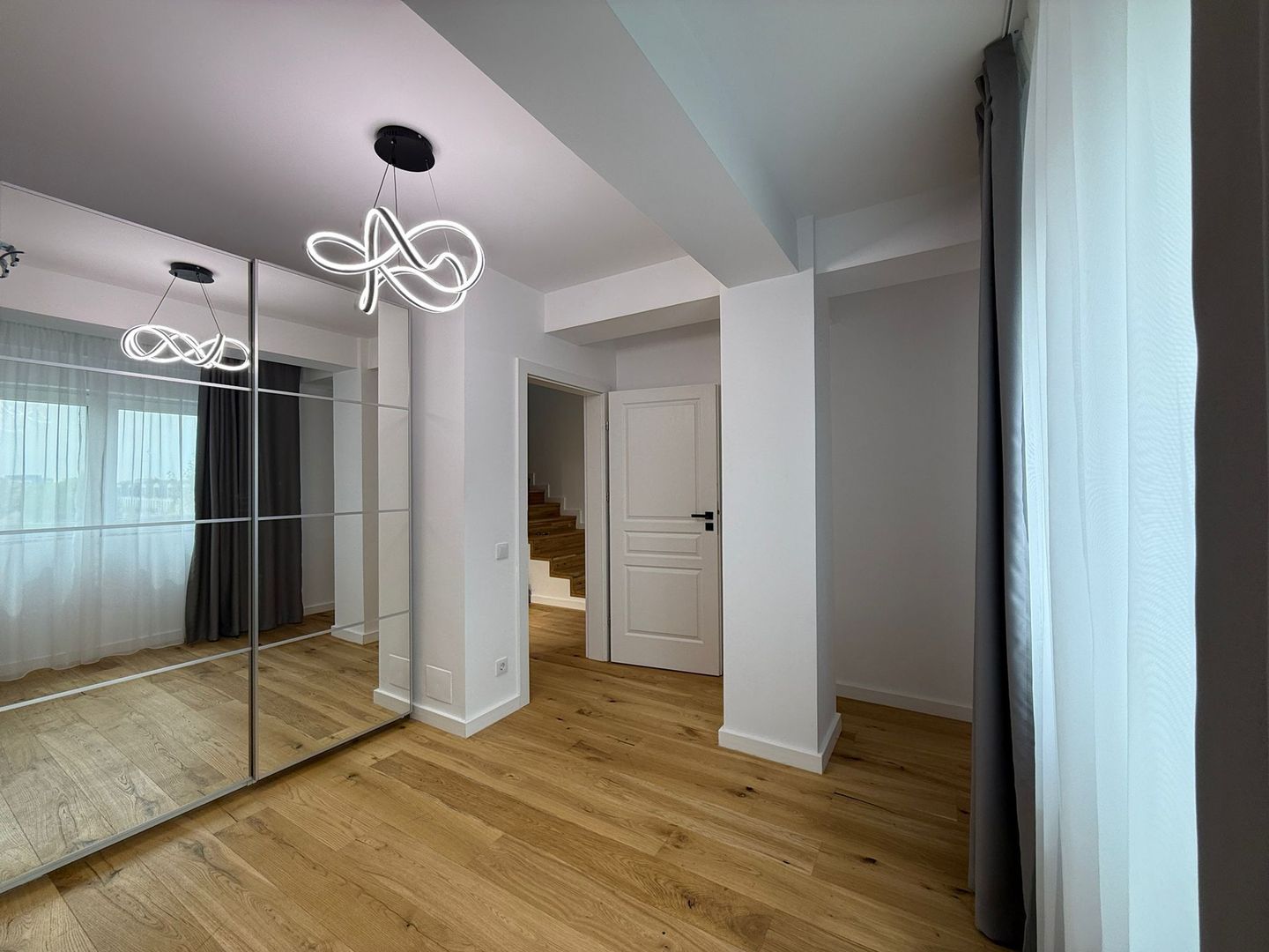 Luxury Duplex with Stunning Sunset Views *** Iancu Nicolae - Poză 5