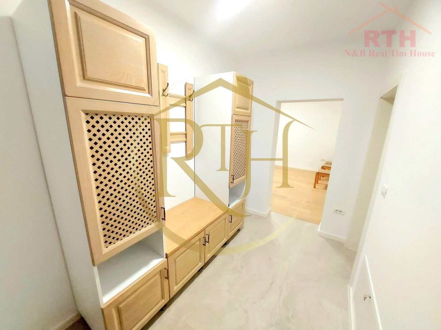 Oferim spre inchiriere, apartament cu 2 camere, Parcare privata - Poză 16