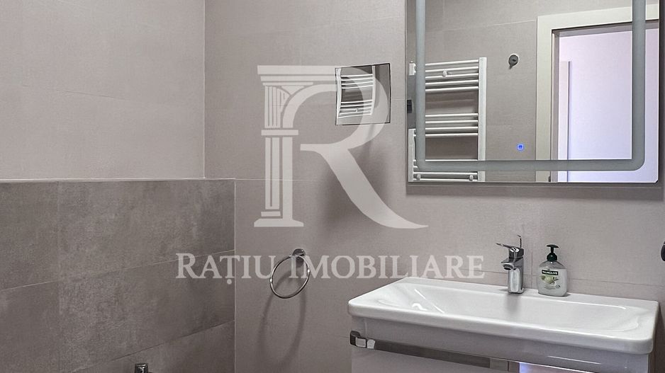 Penthouse cu Design Eclectic | Central | Panoramă Unică | Oradea - Poză 17