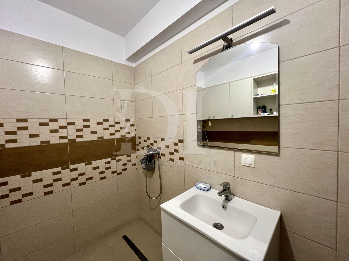 Apartament la cheie /  etaj intermediar / Zona Parcul Poligonului - Poză 9