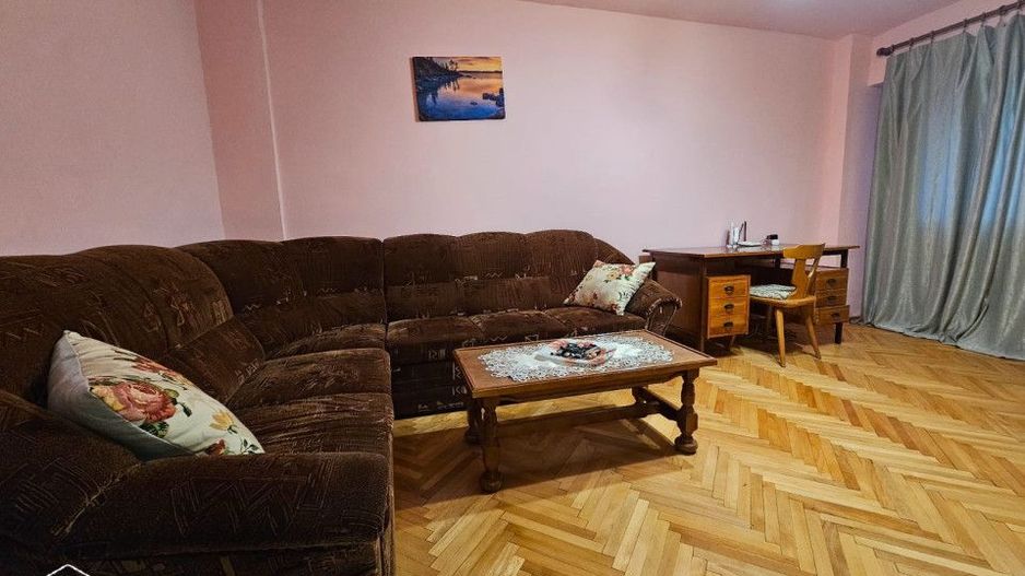 Apartament 2 camere, etaj 4, zona Intim - Poză 1