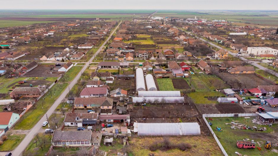 Casă bătrânească cu teren în Felnac - Poză 9