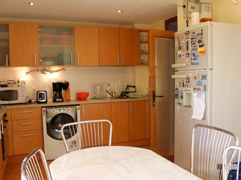 4 camere decomandat + loc de parcare privat in bloc nou. Str Nicolae Table - Poză 7