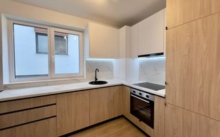 Penthouse cu 3 camere de vanzare, in Cristian - Poză 5