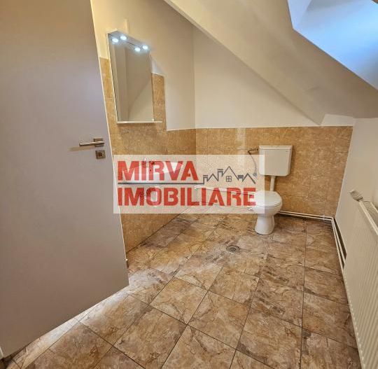 🏢 Spațiu de birouri – 5 camere, 3 băi – Mansardă vilă, Central - Poză 15