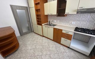 Apartament cu 3 camere, 2 bai in Manastur, zona Piata Flora ! - Poză 2