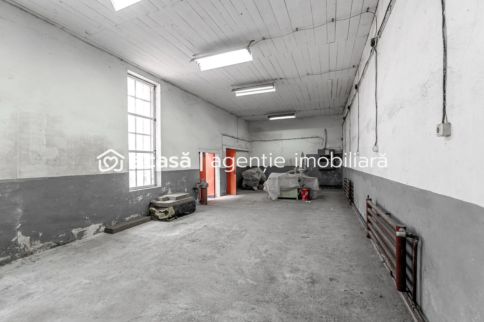 Hală în zona Intim - Poză 3