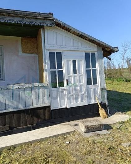 Casă renovată în stil tradițional, Romanesti, Iași – 3 camere, 50 mp utili, teren 3240 mp - Poză 2