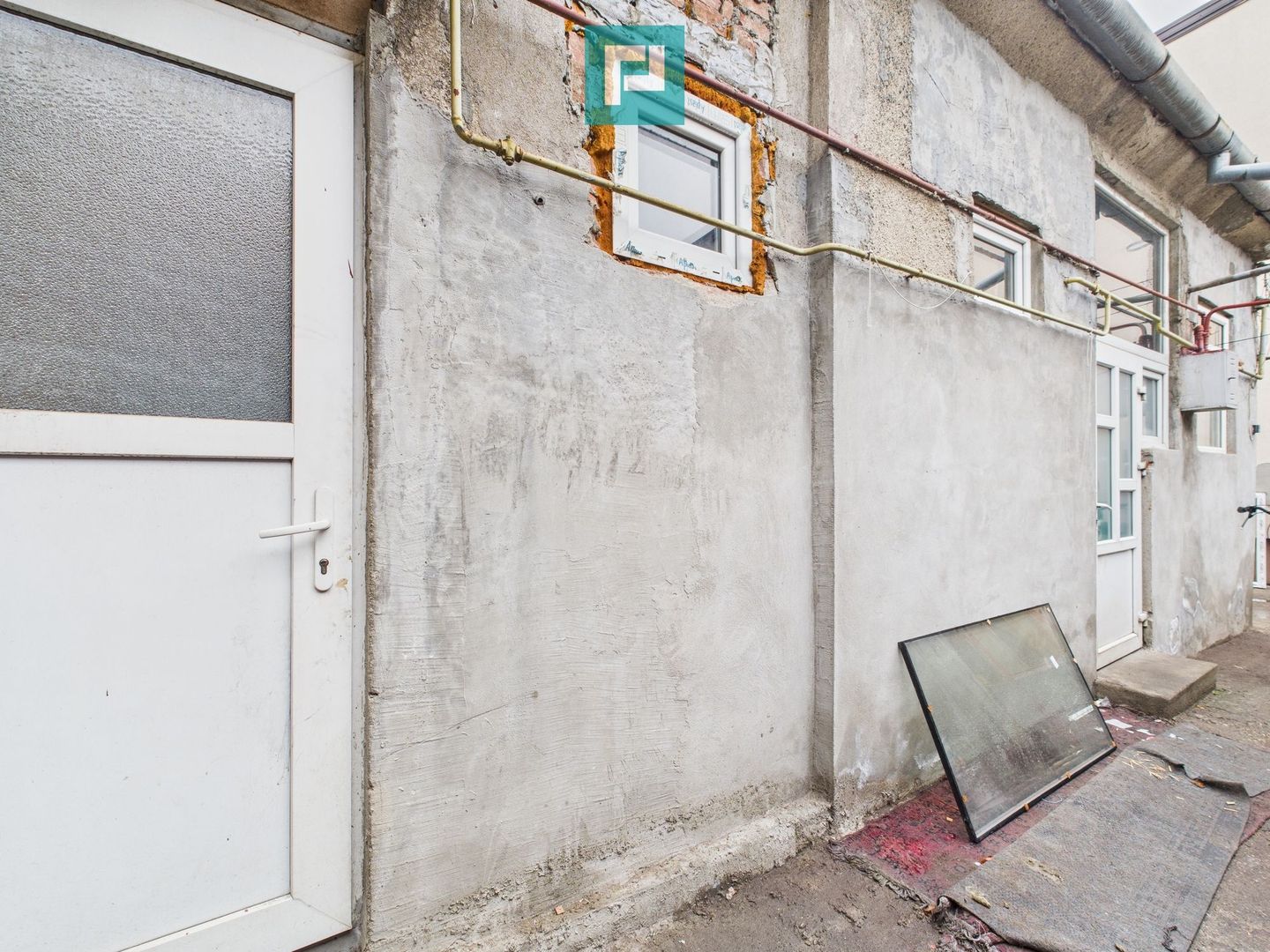 Casă+teren 661 mp în Mehala oportunitate excelentă - Poză 6