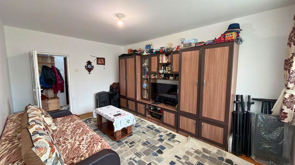 Apartament 2 camere 46 M² + balcon 10 M² cu priveliste Simeria - Poză 2