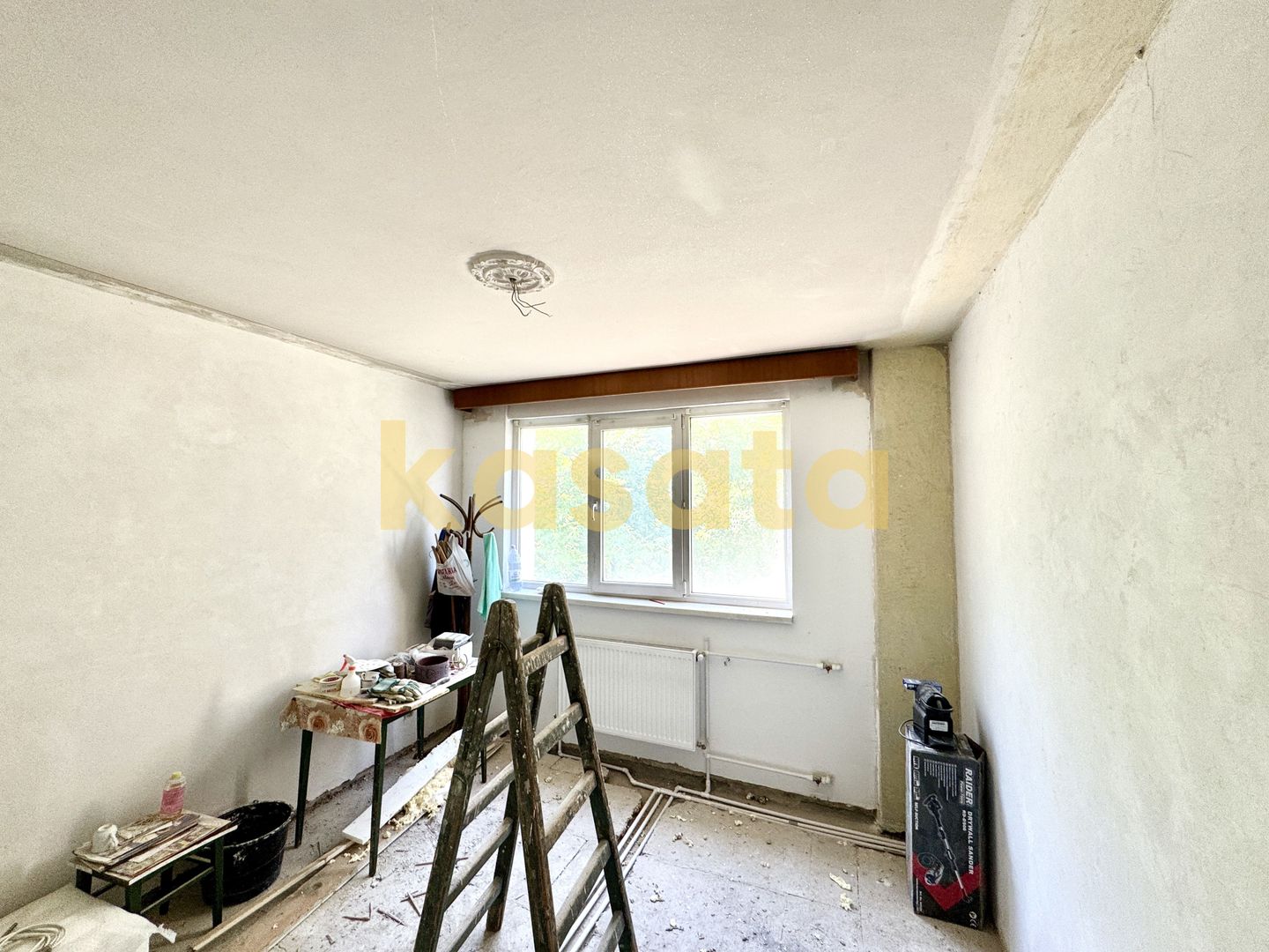 Pentru renovat - vanzare 2 camere la 200 de metri de statia de metrou - Poză 5