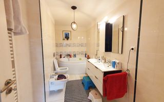 Casa pt 2 familii sau pt. clinica medicala, 8 camere, 486 mp teren - Poză 17